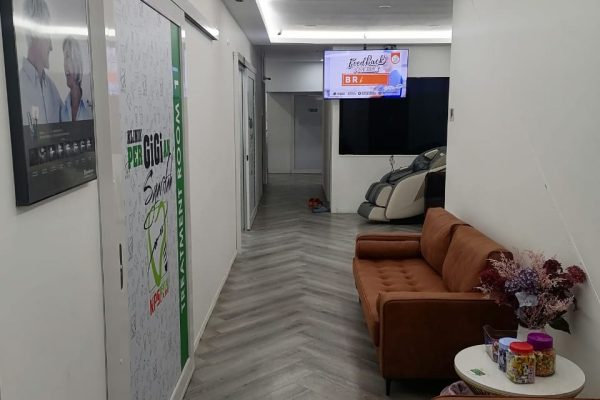 IMAGE 3 Teluk Sisek Dental Clinic | KPS Dental Care | Interior (01)