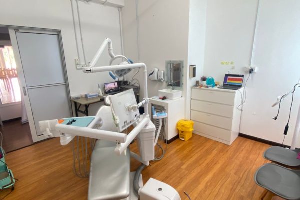 IMAGE 3 Ajil Dental Clinic | KPS Dental Care | Interior (1)